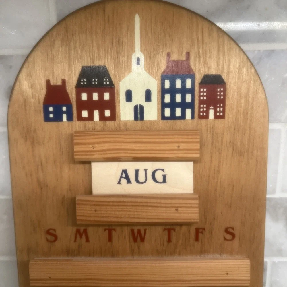Vintage Wooden Perpetual Calendar with Interchangeable Month Date Tiles EUC